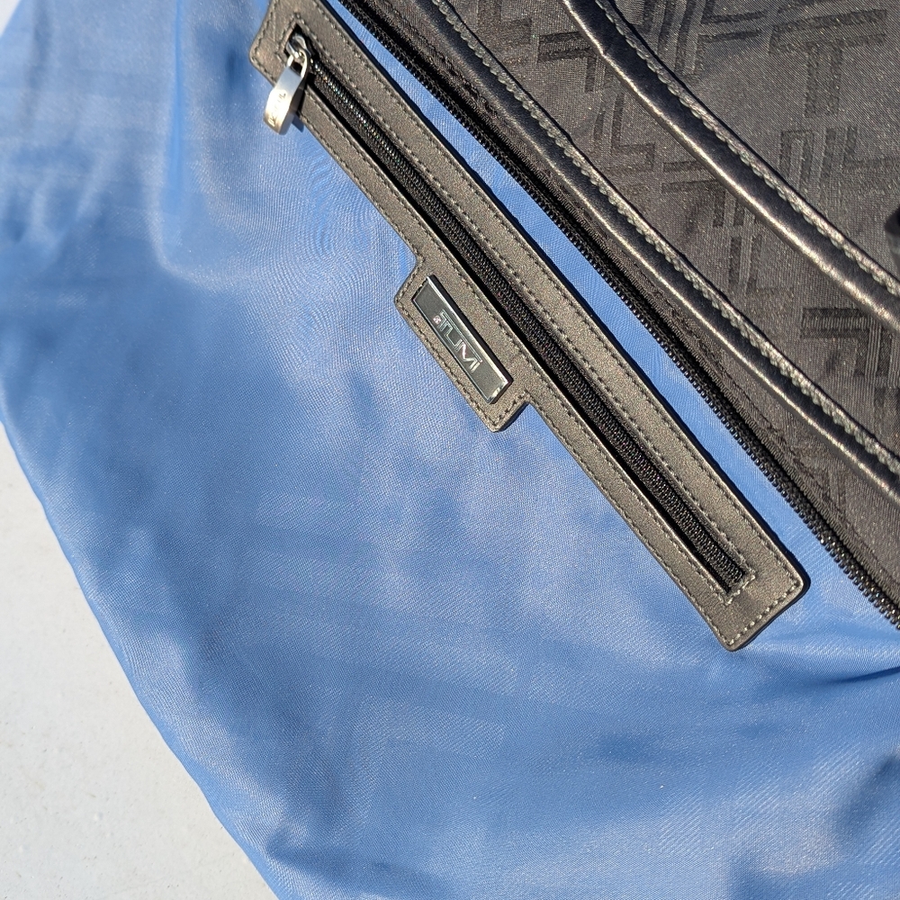 Tumi | Signature Collection Satchel Handbag Ballistic Black w/ Blue Interior - Picture 8 of 16